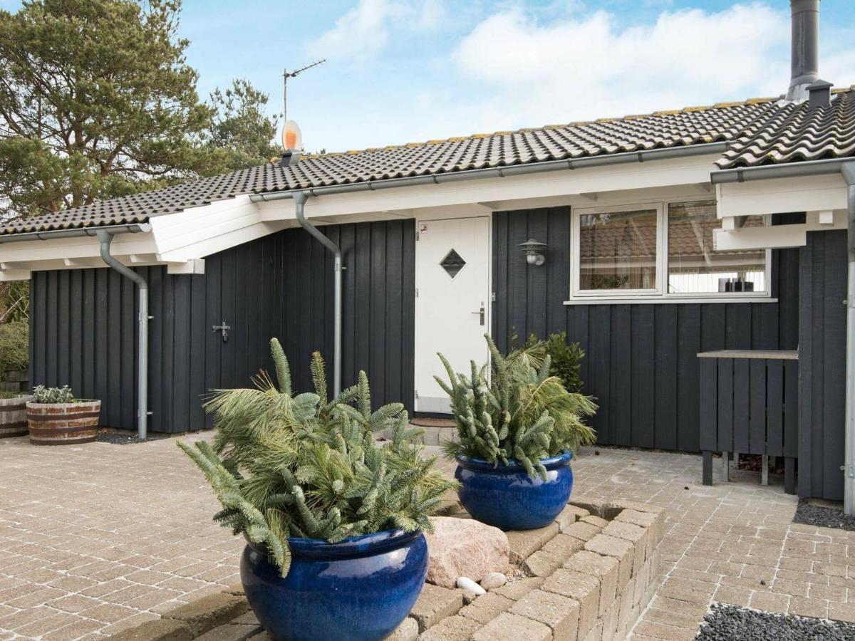 6 Person Holiday Home In Ebeltoft Exteriör bild