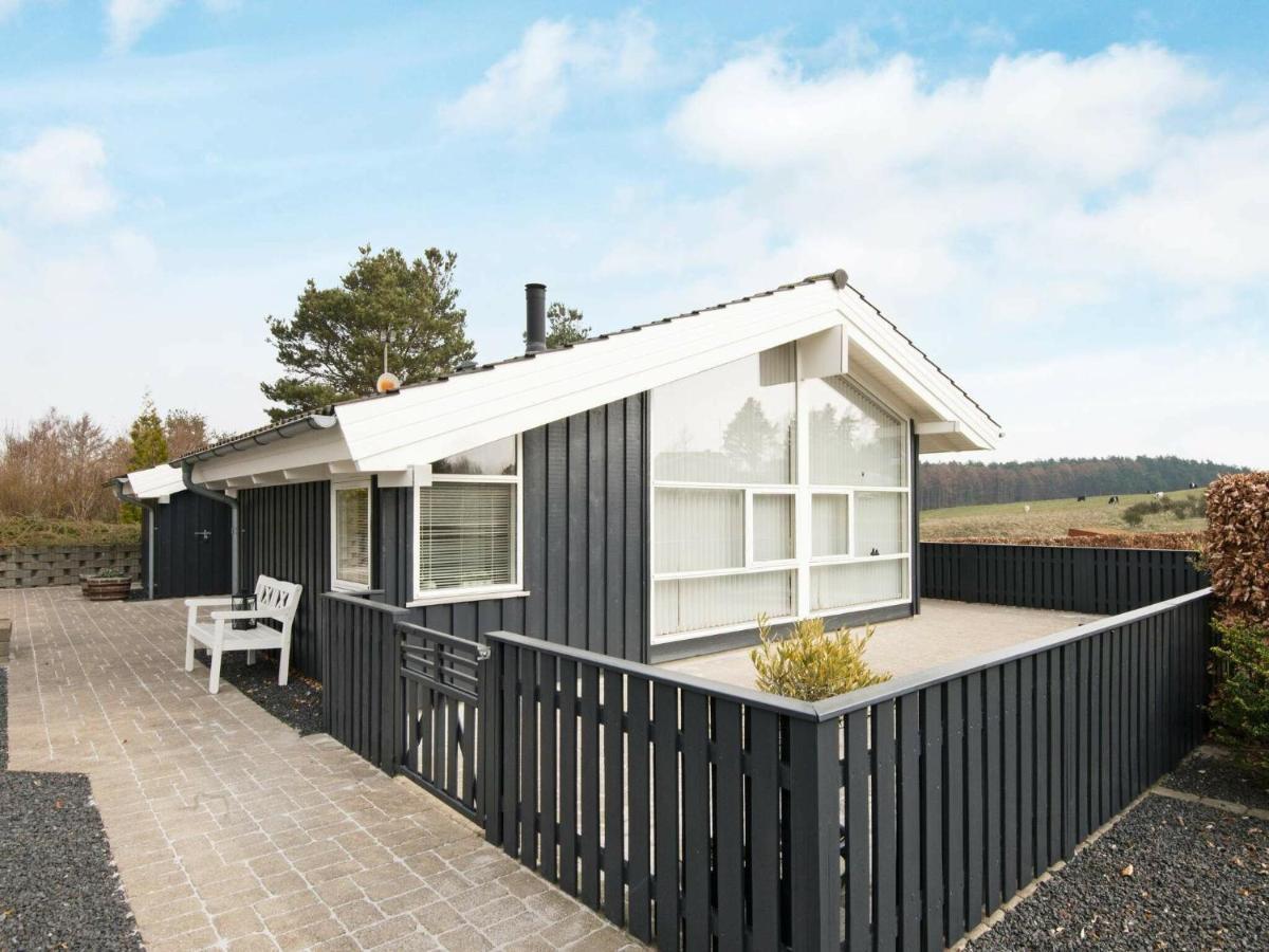 6 Person Holiday Home In Ebeltoft Exteriör bild