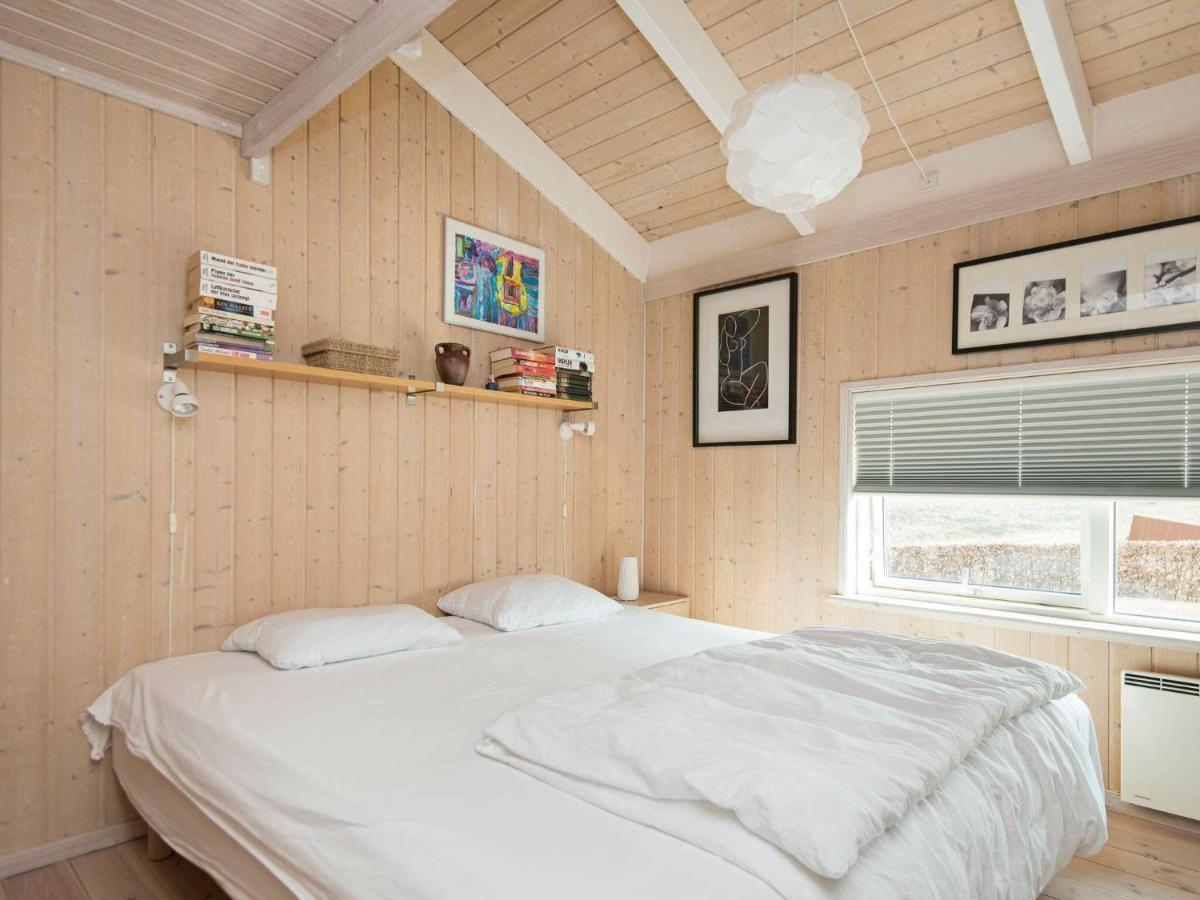 6 Person Holiday Home In Ebeltoft Exteriör bild